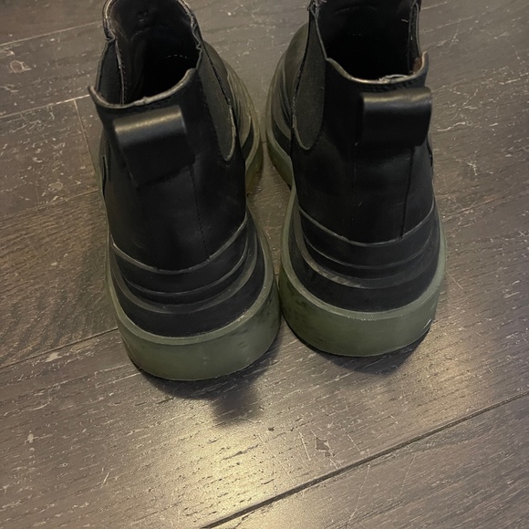 Bottega Veneta Tire Ankle Leather Rubber Chunky Black Chelsea Boots Biker 37 - Picture 4 of 12